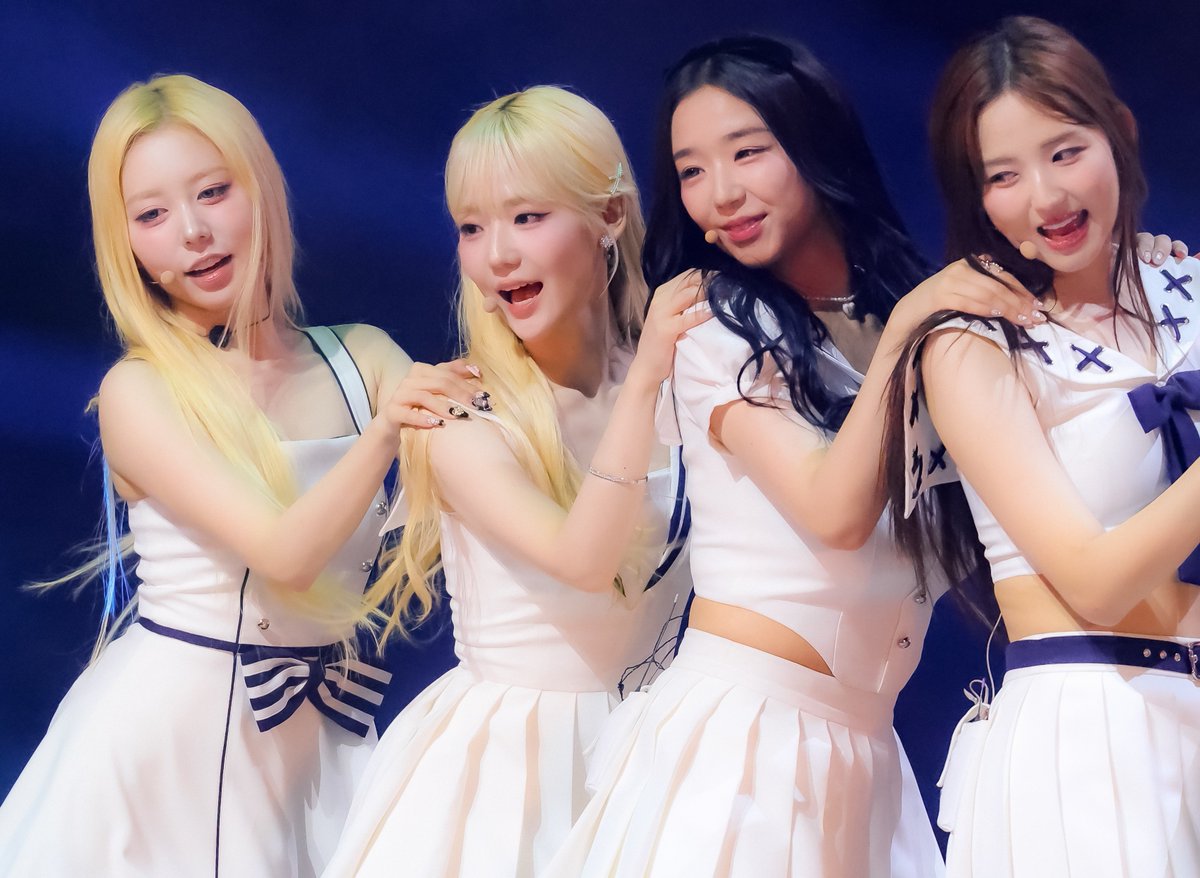 91ken3's tweet image. 25.07.20
tripleS A Live 25 in Tokyo
Day2
#Hyerin #์ ํ๋ฆฐ #ํ๋ฆฐ
#SeoYeon #์ค์์ฐ #์์ฐ
#ChaeYeon #๊น์ฑ์ฐ #์ฑ์ฐ
#JiWoo #์ด์ง์ฐ #์ง์ฐ
#tripleS #ํธ๋ฆฌํ์์ค
#tripleS_ALive25
