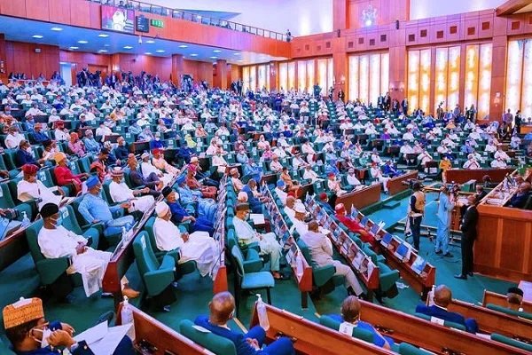 radionigeriahq's tweet image. The House of Representatives committee on Renewable Energy says Nigeria’s renewable energy sector is facing a significant shortage of skilled workers, with approximately 50% of the required skilled labor not being met. radionigeria.gov.ng/2025/07/25/nig…