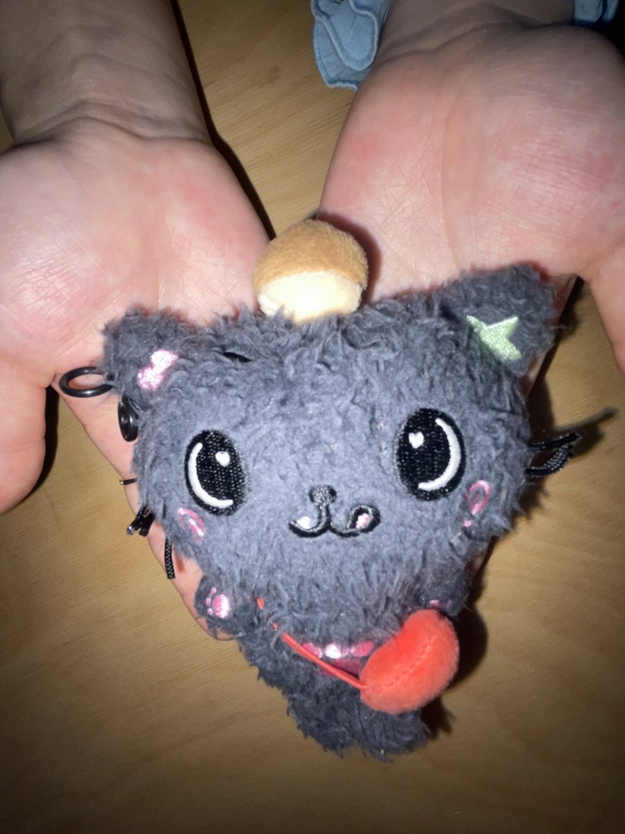 카페 잼컨..
그 와중에 머글만 단출한 거 봐