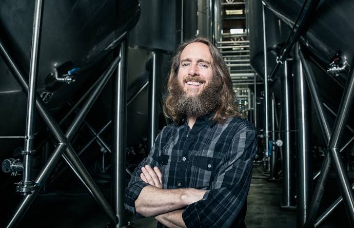 CaptainNFA's tweet image. so sad we still have people like this ✍️🧵 :
read this to the end!! 👇
Greg Koch isn’t just any random name.
he co‑founded stone brewing in 1996,
built it into one of the biggest craft beer brands in the world,
expanded to europe… and sold it for $168M.
but what he’s…