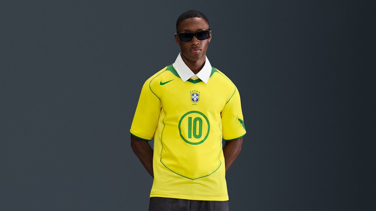 sdmlinks's tweet image. 🚀 Lançamento:
🇧🇷 Total 90: Brasil 2004/05.
Camisa Brasil Total 90 “Ronaldinho”
Disponível do P ao GGG
Na Nike: sdmlinks.com/d120