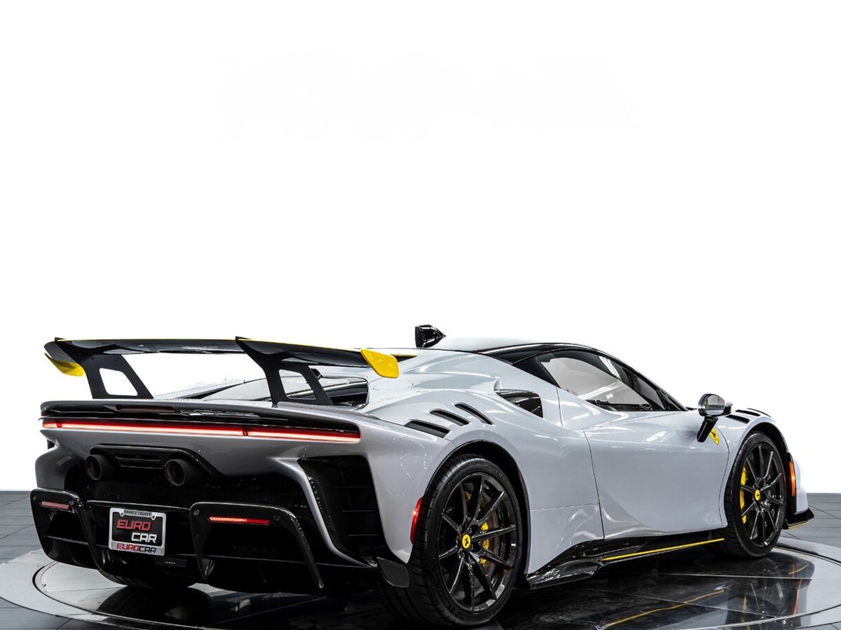 duPontREGISTRY's tweet image. 2025 Ferrari SF90 XX | Asking Price: $2,299,999
This stunning example is loaded with over $100k in options including an exterior in Bianco Artico, Carbon Fiber Wheels, Interior in Giallo Modena, Racing Stripe in Giallo Modena & so much more!