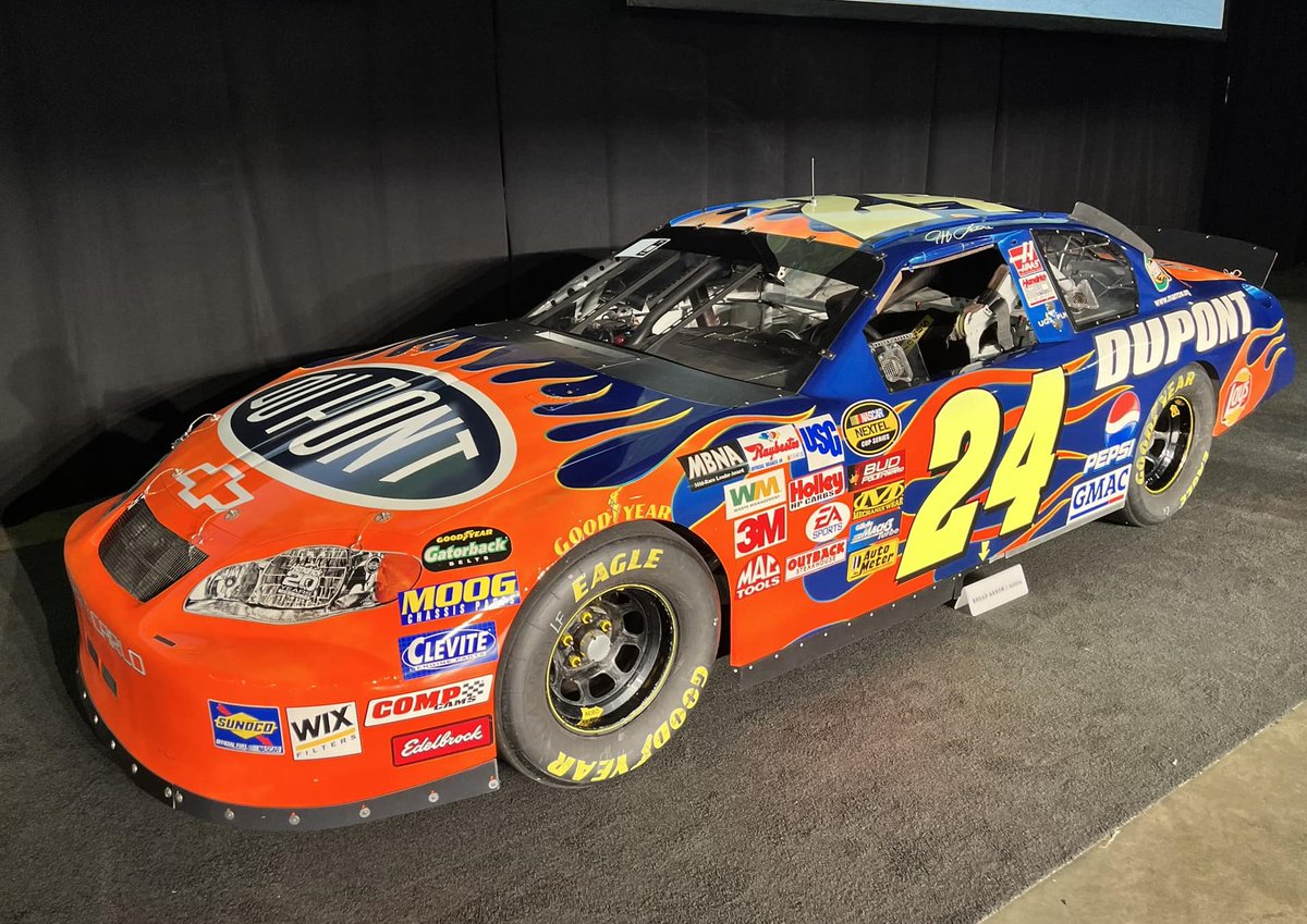 JGinfo's tweet image. The car that Jeff Gordon raced in 3 Bud Shootout events @Daytona from 2002-2004 will (again) be auctioned. After being restored, the car sold at auction for $100,800 in March 2023, and for $60,000 in October 2024.
Auction Details: gaaclassiccars.com/vehicles/42609… #NASCAR