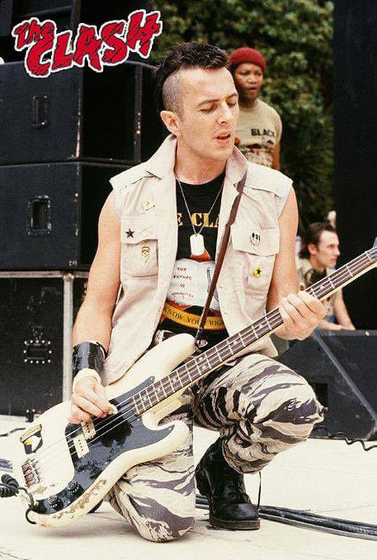 OneDayAsALion53's tweet photo. @Mikehomeseller Joe Strummer https://t.co/24e3Y9BkFM