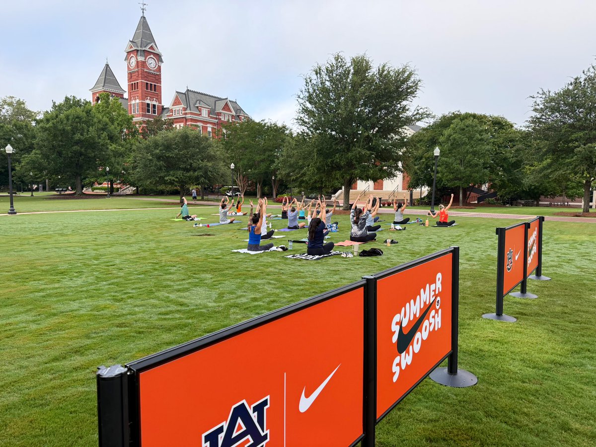 RhettHobart's tweet image. #SummerSwoosh is here! 

Our team crushed it with a full day of activities on Samford Lawn for the official @Nike x Auburn retail launch. 

✅ 5K Fun Run
✅ Morning Yoga
✅ Kids Zone

Team Shop opens at 8 AM! 

#WarEagle