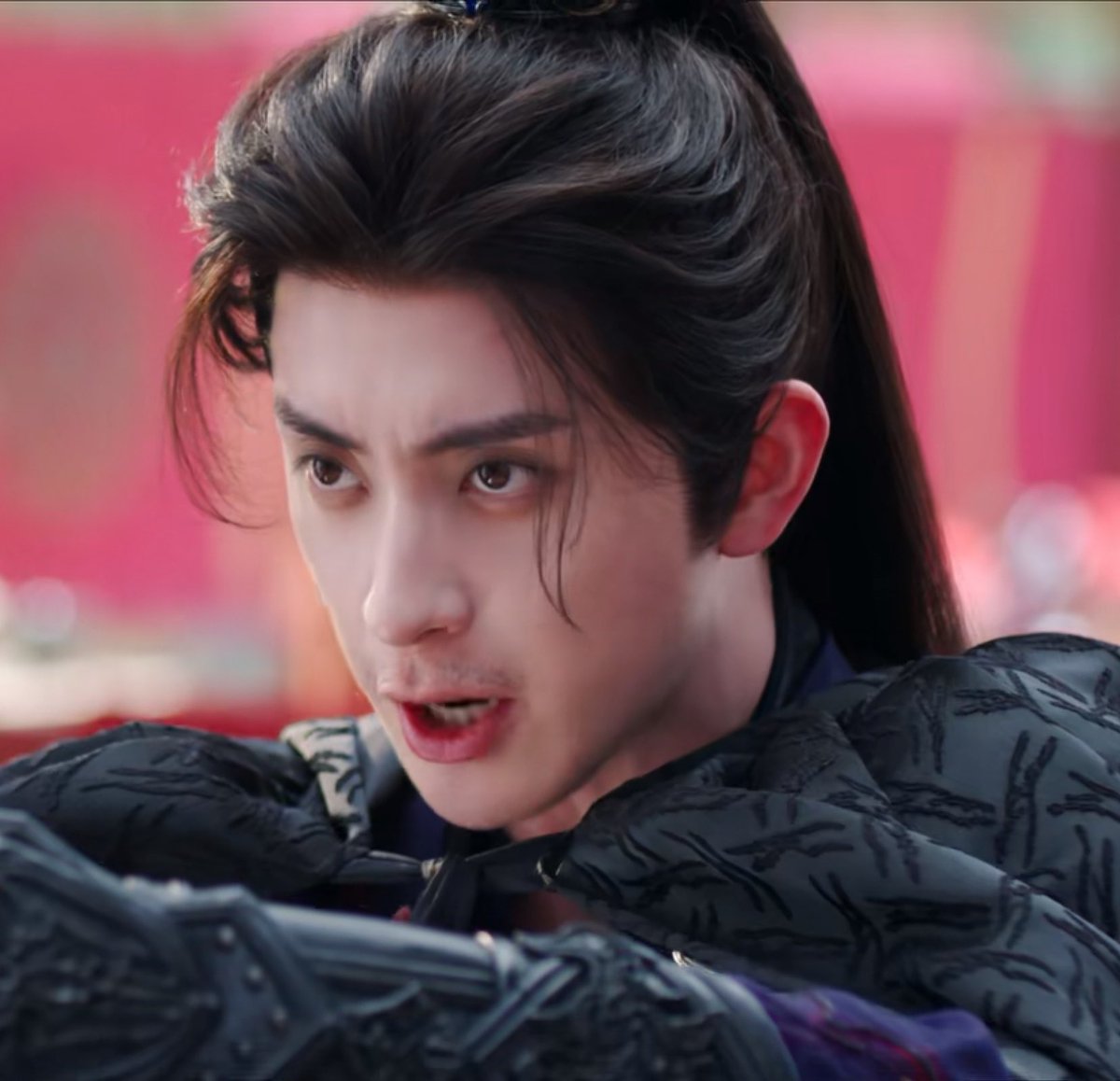 aoruipengao's tweet image. Aaaaakk yan chi have mustache 🥹🫶✨
#AoRuipeng #敖瑞鹏 #朝雪录 #CoronersDiary