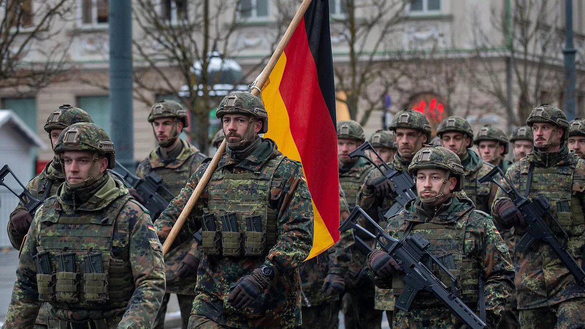🇩🇪Germany's Military Build-Up 🇩🇪

Berlin aims for Europe's strongest army! 
💪 40,000 reservists annually by 2031.
📈  Starting with 15,000 in 2025.  #Bundeswehr #Germany #Military