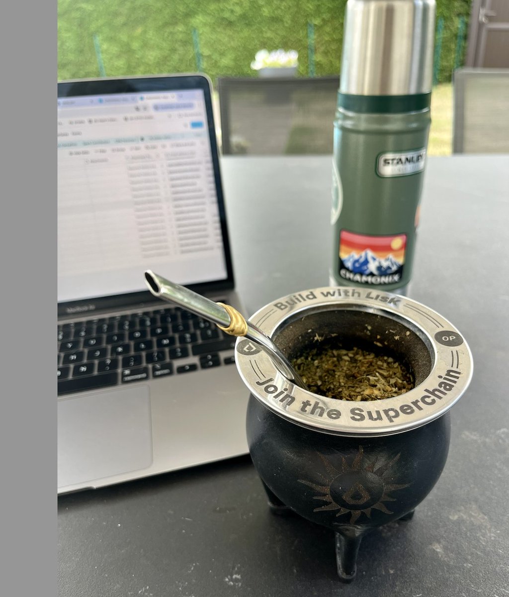 alephhackathon's tweet image. no better setup to approve our first batch of hackers:
🧉 the best mate from @LiskHQ to give you energy
🐶 two (old) dogs to keep you company
🌩 an incoming storm to make it cosy
if you haven't applied yet, it's tiiiiime
if you have, check your inbox!