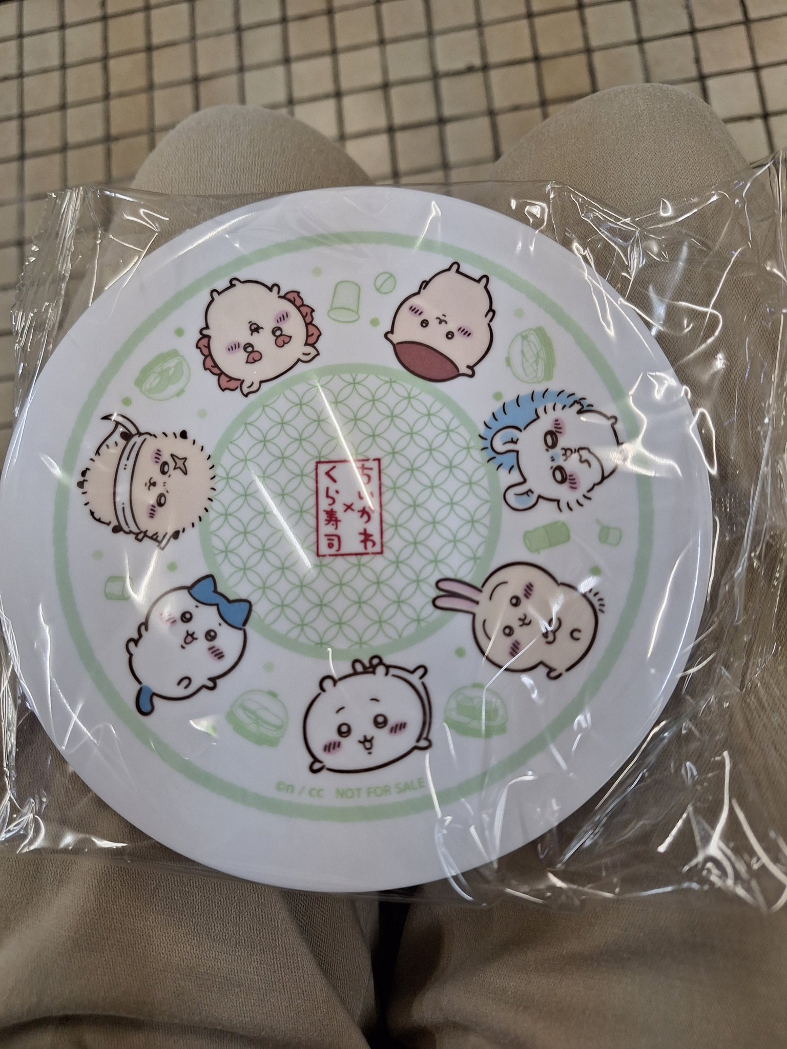 ちいかわ　くら寿司　寿司皿 ちいかわ くら寿司 寿司皿 4番 非売品 - メルカリ