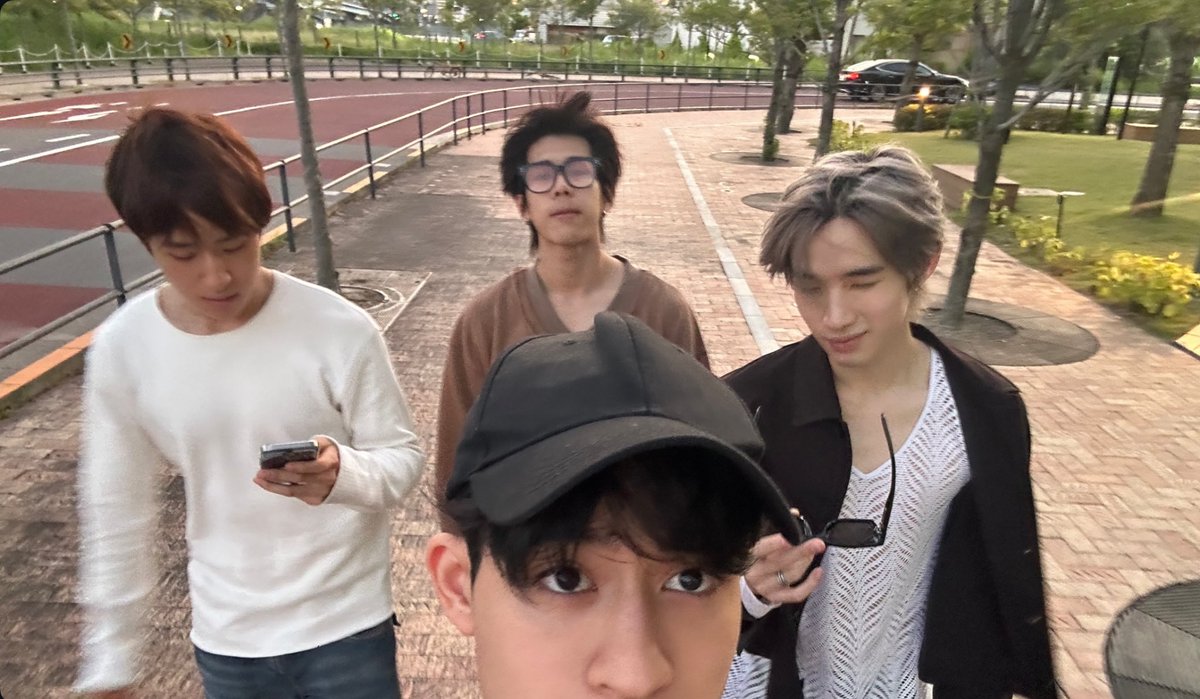 lvcemini's tweet photo. nuthongtui with barcode 😆
#TuiChayatorn #nnutdan #hongshihoshi  #barcodetin #TINNASIT https://t.co/9nWoKsixTJ