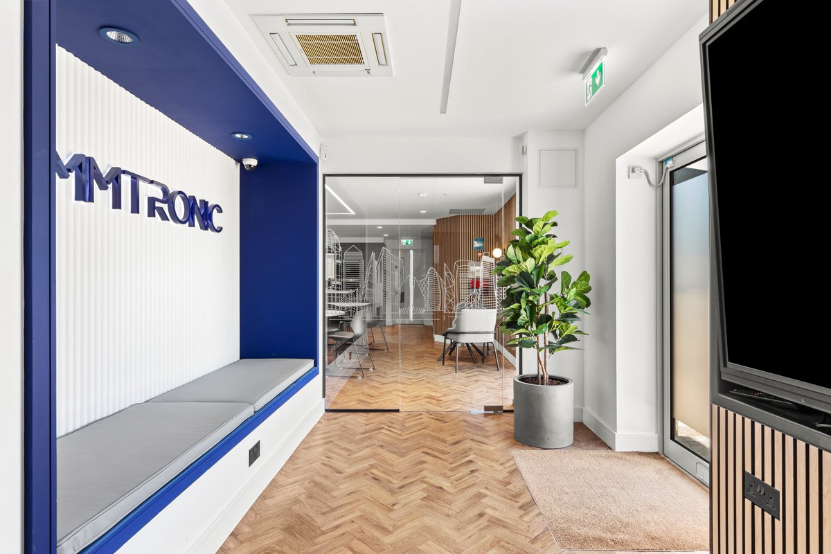 Colour-matched downlights? We’ve done RAL blue for Simmtronic—what’s your brand colour?

synergycreativ.com

#CustomLighting #OnBrandDesign