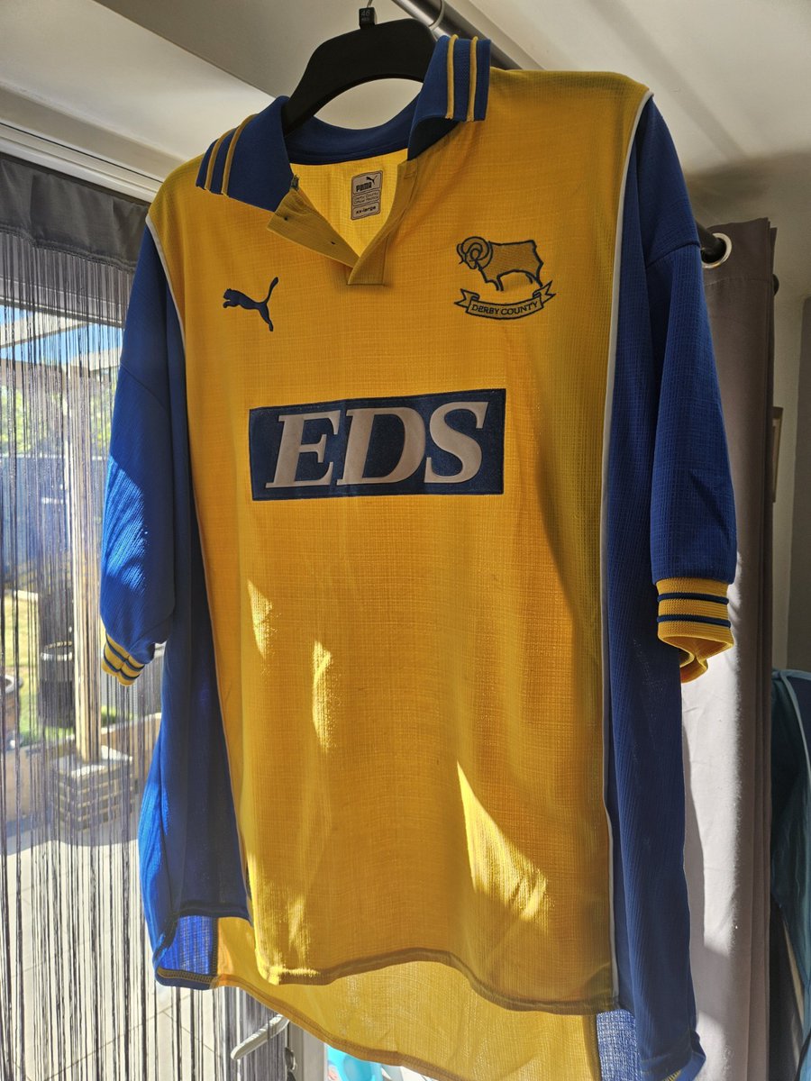 DCFCmemorabilia's tweet image. Derby County Away 1999/00 Puma Football Shirt XXL
£52.68 currently
1 bid
Ends Sun 27th Jul @ 5:39pm
ebay.co.uk/itm/3360792621…
#ad #dcfc