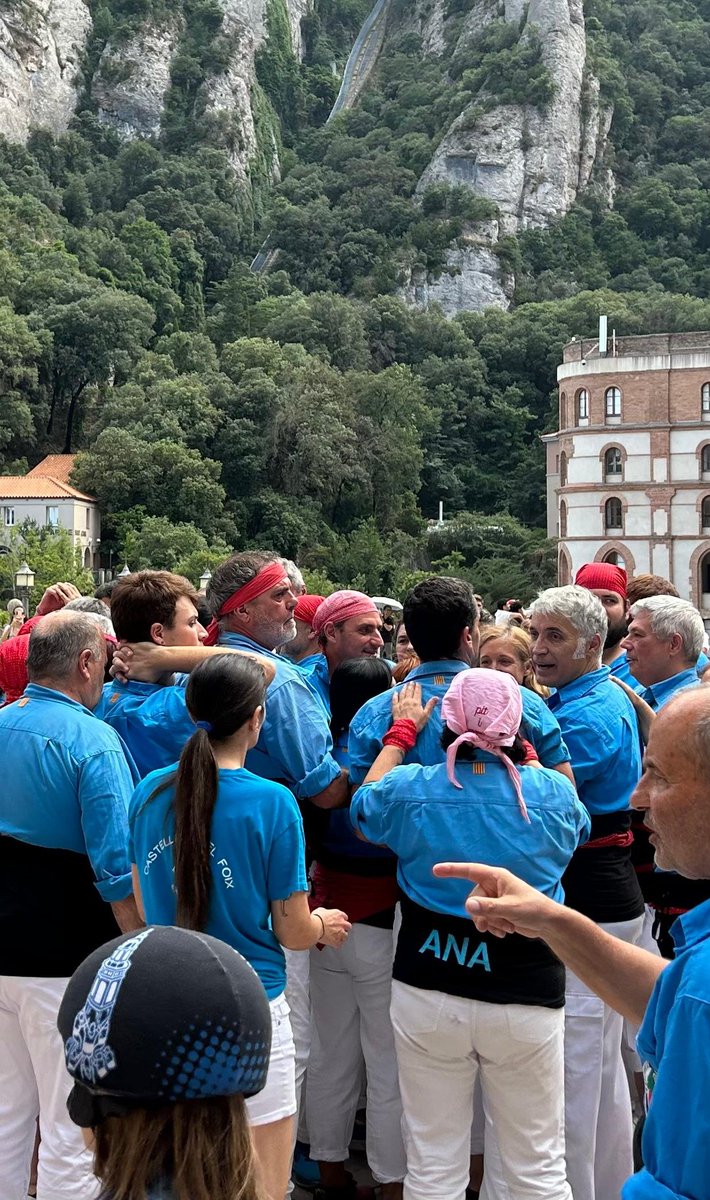 CastDelFoix's tweet image. 🫵 Avui toca assaig, colla!
🙌19.30 h. Canalla
🙌20.30 h. Assaig General
💪 Que no hi falti ningú, que dissabte és Festa Major Petita!!
#CastellersDelFoix #CastelleresDelFoix #NoPucTincAssaig #FestaMajorPetita #Castells