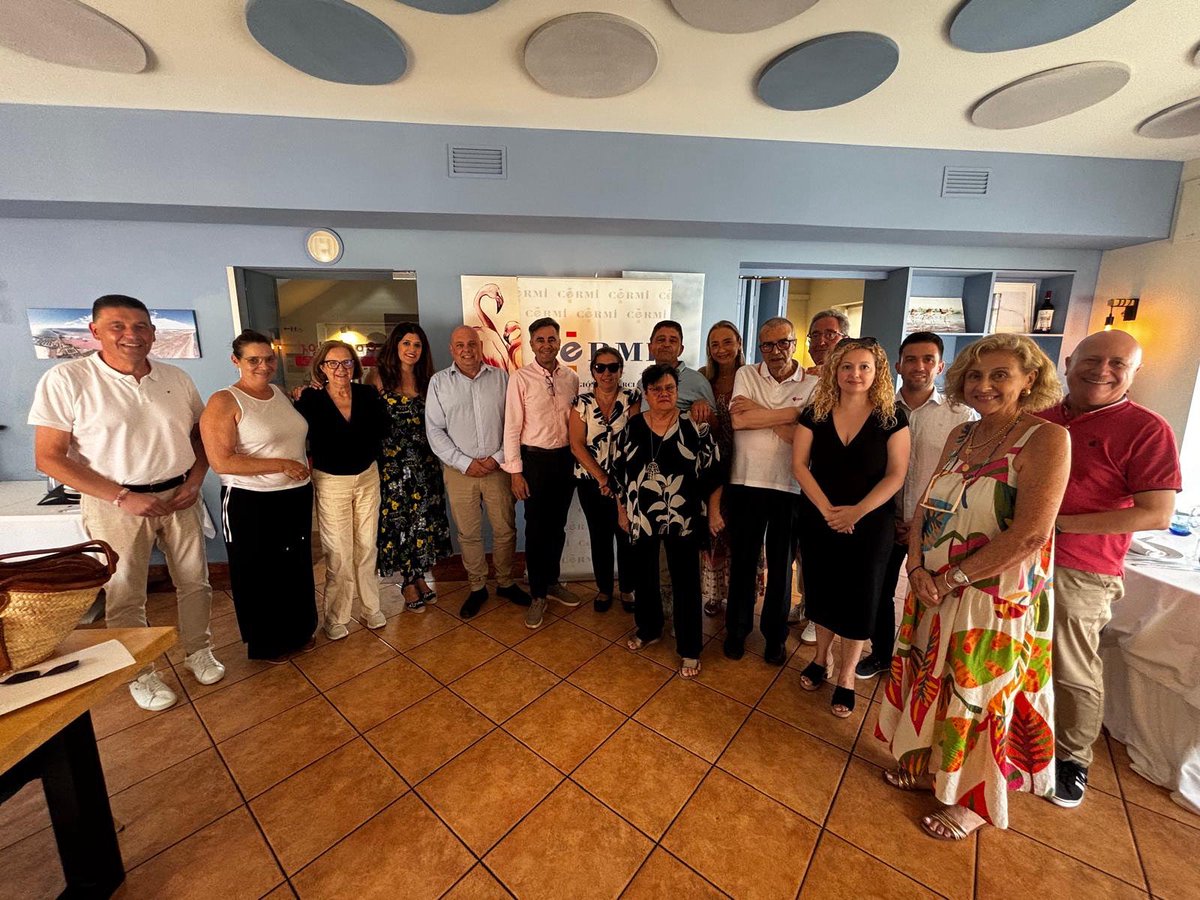 Junto al Alcalde de <a href="/Ayto_Pinatar/">Ayuntamiento de San Pedro del Pinatar</a> en la Junta Directiva del <a href="/CermiMurcia/">CERMI REGION DE MURCIA</a> celebrada en San Pedro del Pinatar 🦩 

Muchísimas gracias por vuestra magnífica labor 🤩

Trabajamos unidos para mejorar la calidad de vida de las #personascondiscapacidad pinatarenses y de toda la Región🫶🏼
