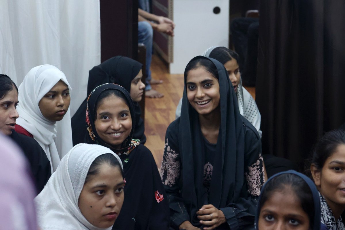 miles2smile_'s tweet image. At Sabaat, we’re creating a space where women can sit together, speak freely, and simply be held. A support group because healing begins where women hold space for each other. 🤍 #SabaatSupport #Miles2Smile
