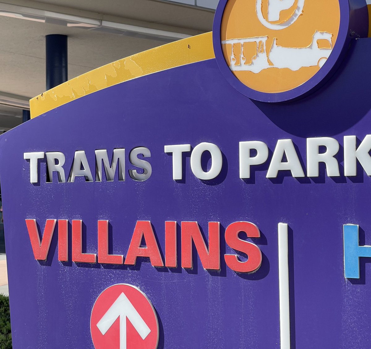 Savethedmagic's tweet image. The signs at the TTC look terrible. The word “Trams” is pushed in and the vinyl is sun faded and peeling on the logo. Not a good look at all.