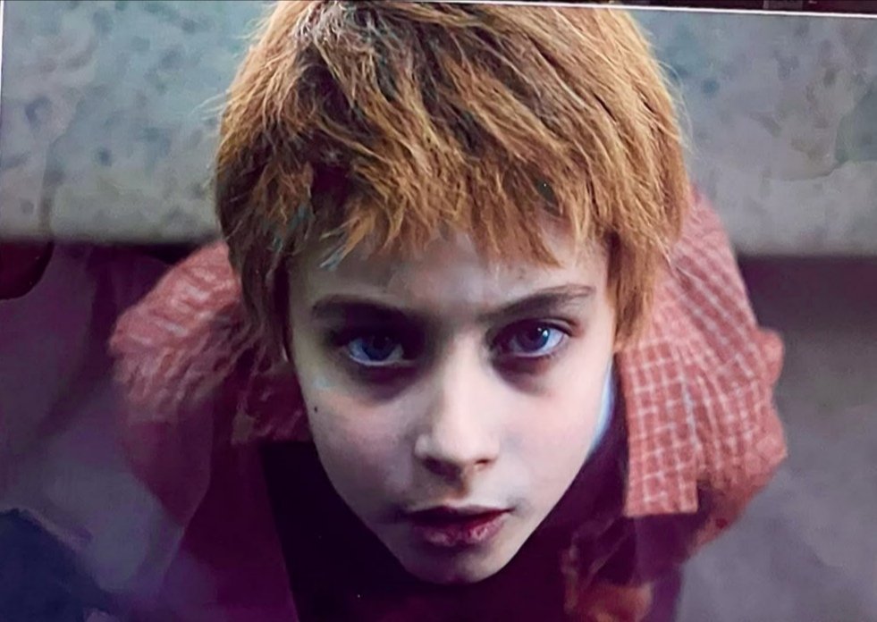 lovernofriend's tweet image. #мгс #майоргромсериал
Смотрит на Птица?