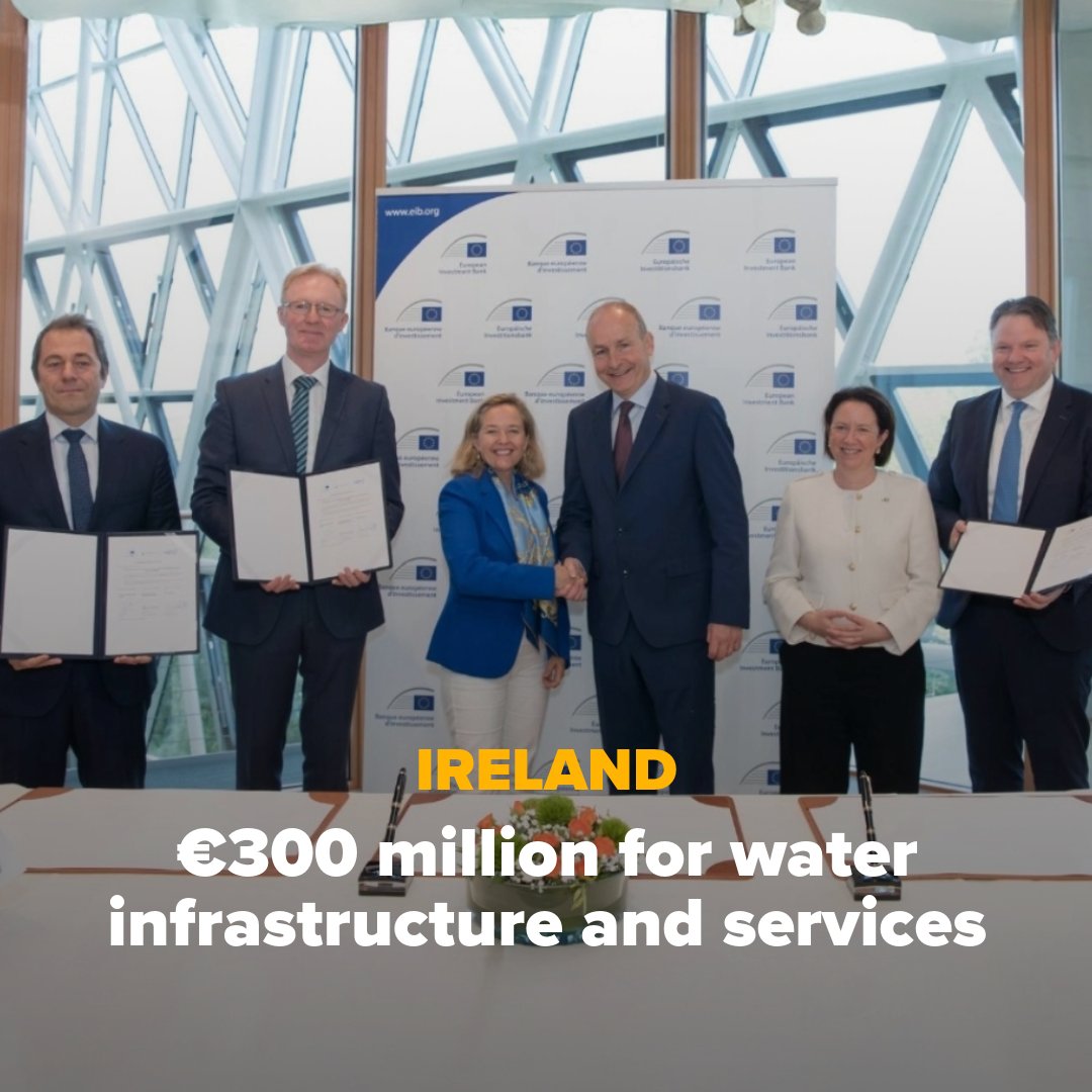 EIB's tweet image. 🇮🇪🇪🇺 We signed our largest water financing in Ireland: €300m to help @IrishWater upgrade key infrastructure, in cooperation with @NTMA_IE.
The announcement was welcomed by President @NadiaCalvino & Taoiseach @MichealMartinTD during his visit to our HQ⤵️
bit.ly/IrelandWaterFi…