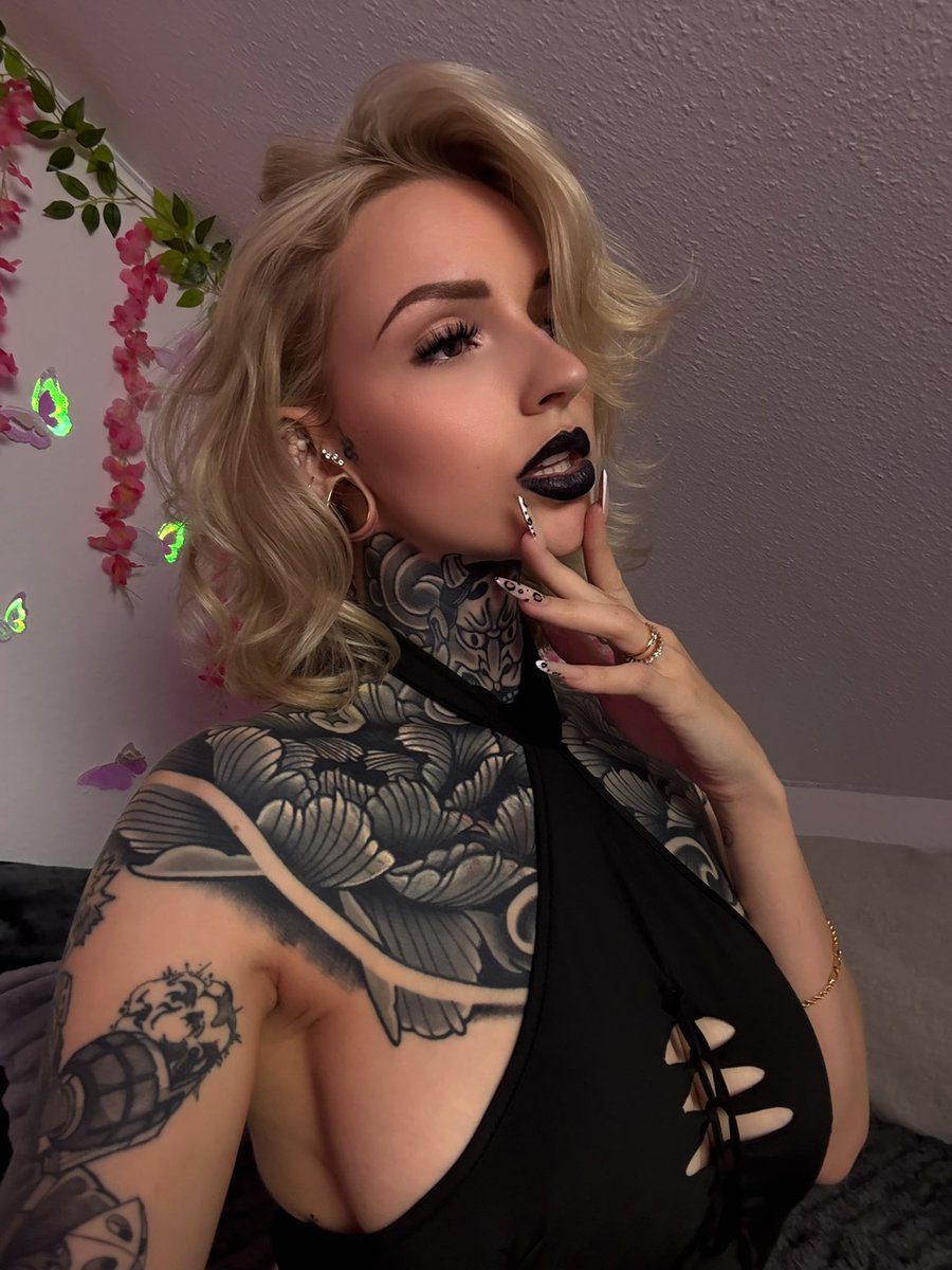 Bombenblondie ❤️ tweet media