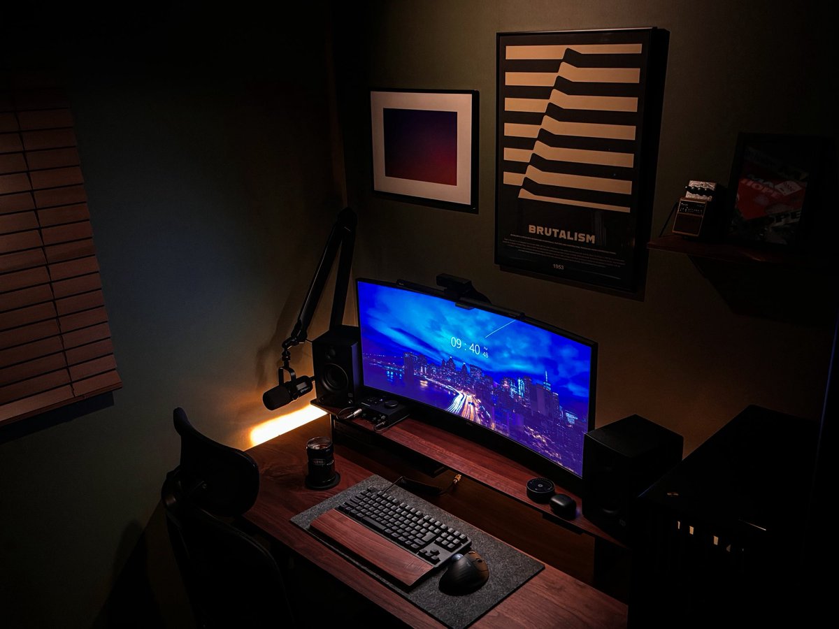 kemuri__14's tweet image. 明日からの4連休を前にささやかな宴を。

#desksetup