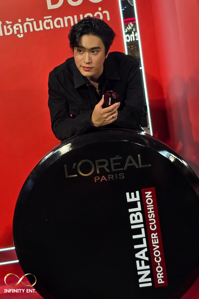 infinityent898's tweet image. หล่อสาวกริ๊ดไม่หยุด “เจมิไนน์ นรวิชญ์” L'Oreal Paris Spokesperson ในงานเปิด POP UP คุชชั่นเนื้อซอฟต์แมท งานผิวระดับ โปร! Infallible Pro-Cover Cushion ปกปิด ติดทน ยาวนาน ผิวระดับโปร!
#LOrealParisTH #LOrealMakeupTH #LOrealProCoverCushion #Makeup #Gemini_NT #เจมีไนน์