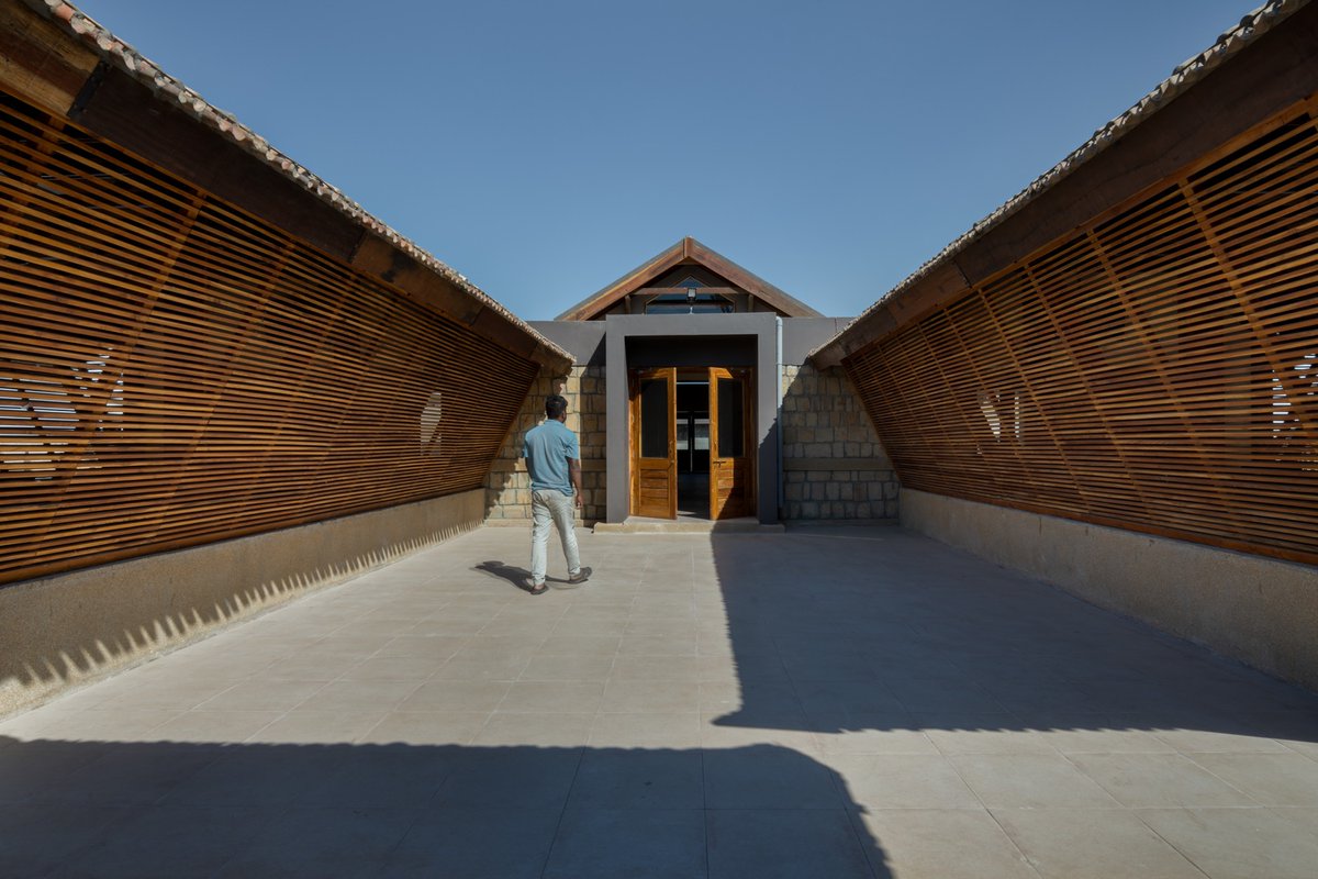 ArchDaily's tweet image. Factory Canteen Agrocel Dhordo by Studio Dot
India 🇮🇳
ow.ly/uoYa50Wv5pY