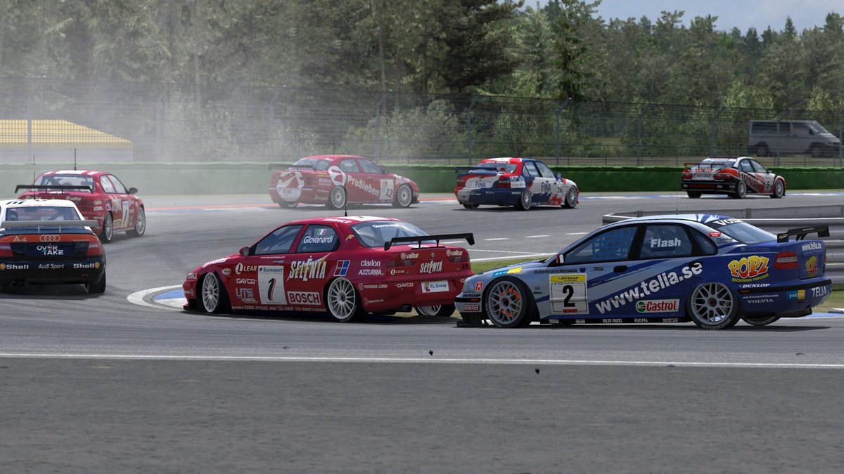 OverTake_gg's tweet image. 🏆 Round 1 of the @raceroom Super Touring Championship saw two winners from three races, a bit of time travel at Hockenheim, and plenty of exciting touring car racing!
📰 Check out the results and the preliminary overall standings of round 1: overtake.gg/news/raceroom-…