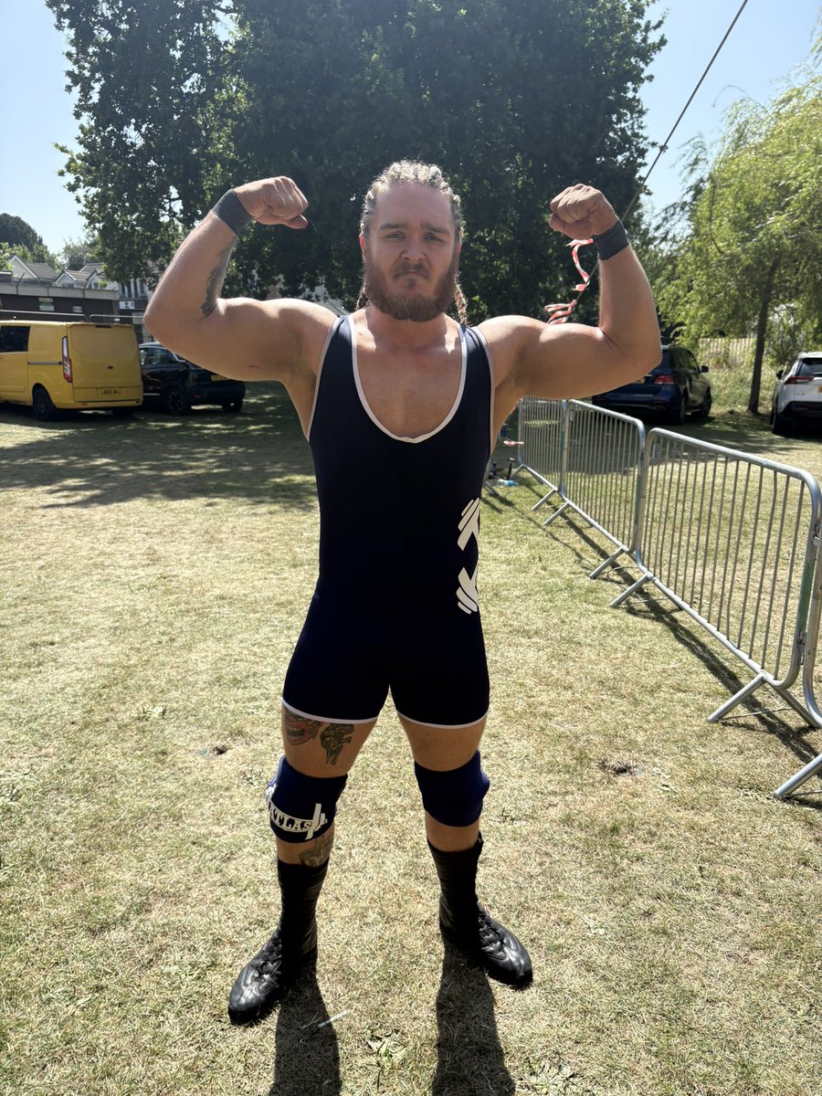 CurtAtlas's tweet image. GLASTONBARRY
Fun times at @Glaston_BARRY this afternoon with @NewWaveWrestli1
📸 - @NewWaveWrestli1 @Glaston_BARRY
#professionalwrestling #NWW #newwave #newwavewrestling #glastonbarry