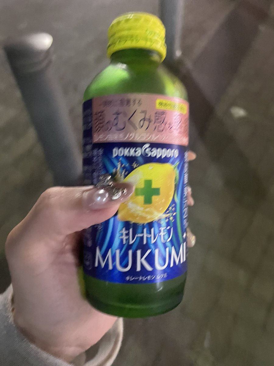zuuuuu_oh_'s tweet image. 私も私も！！
1枚撮ることは確定したから笑笑