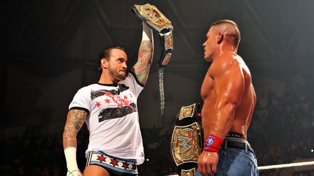 _XKEIRANX_'s tweet image. 14 Years Ago Today!!!
CM Punk returned after leaving with the WWE Championship at MITB. This was also where he debuted “Cult of Personality” for the first time in WWE.