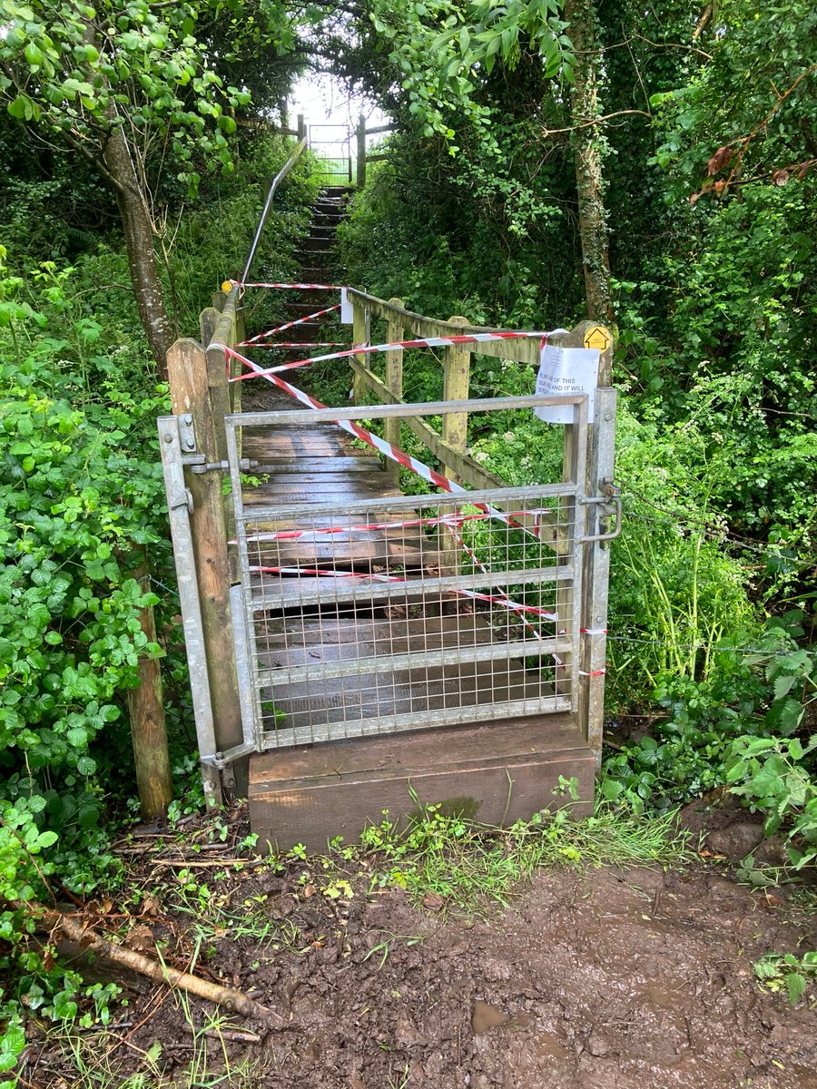 bathnes's tweet image. We’ve replaced a damaged footbridge south of Stanton Drew and reopened this section of public footpath.
We have 953km of Public Rights of Way, see them all on this map 📍 bathnes.gov.uk/view-public-ri…
Watch how our Inspectors keep the network in great shape: youtube.com/watch?v=7K1W1J…