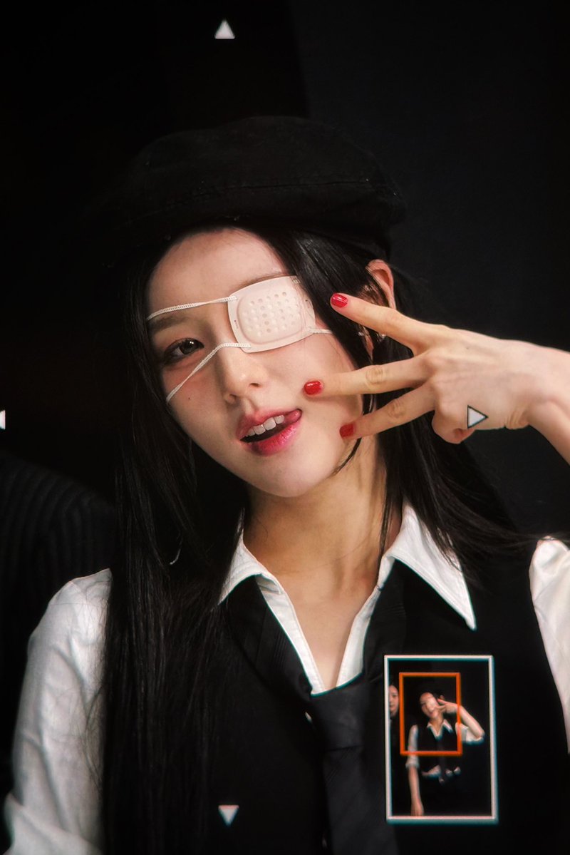 vividhighlight_'s tweet image. 250725 ❤️
#희진 #HeeJin #아르테미스 #ARTMS