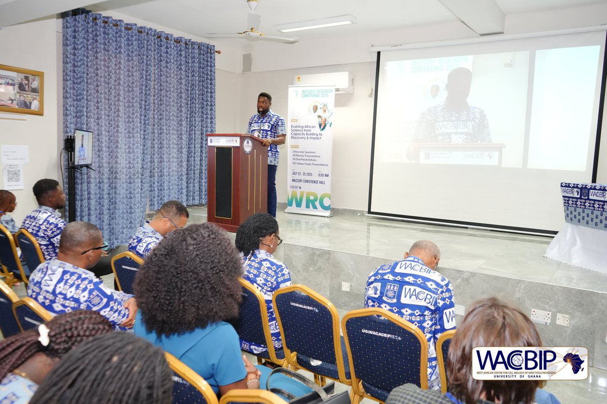 WACCBIP_UG's tweet image. Dr. Gbolahan Oduselu, a WACCBIP postdoctoral fellow, delivered a standout plenary on how AI and machine learning are accelerating malaria drug discovery.
Targeting PfCDPK4, a parasite-specific kinase essential for malaria transmission, his team used AI-driven molecular design to…