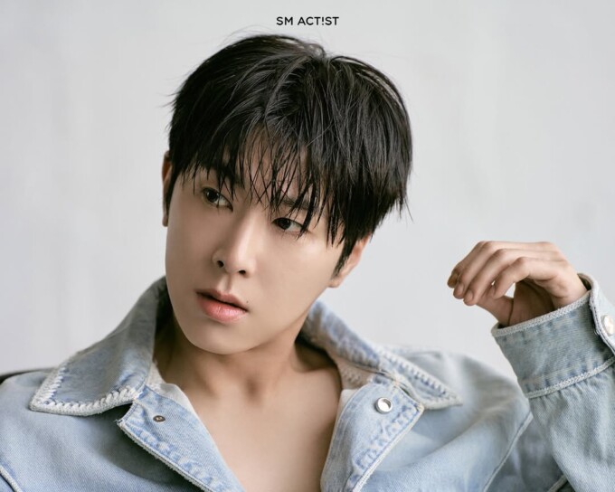 Kkorepo's tweet photo. 「#東方神起」#ユンホ、彫刻のような腕に視線集中…幸せをくれるビジュアル 
🔗https://t.co/dGAdup1zND https://t.co/7SRMz1L3yo