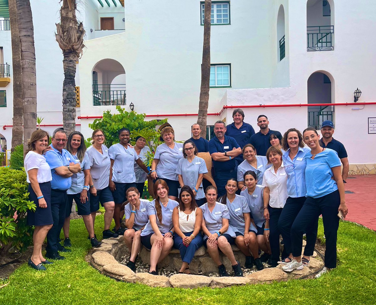 Nuestro equipo en Sunset Harbour Club no solo trabaja… ¡crea momentos inolvidables para cada huésped! 🌅
Gracias por ser parte de esta familia que brilla cada día. 💛
#SunsetHarbourClub