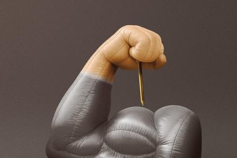 Common wisdom says to lean into your strengths, but that can become a problem. Sometimes our greatest strengths—like attention to detail or an action-oriented mindset—can become obstacles when taken too far, turning into traits like advisorstream.com/read/is-your-g…