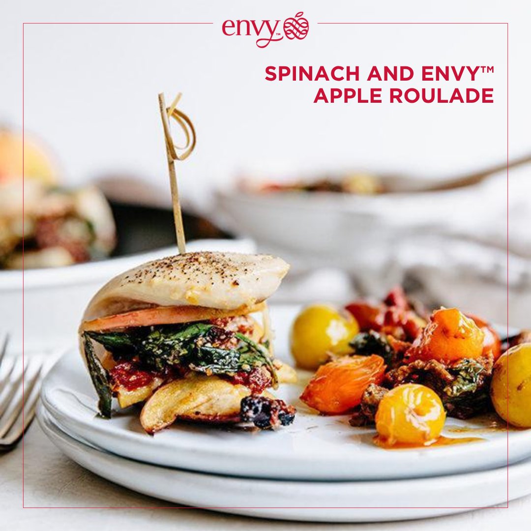 EnvyApples's tweet image. Sweet, savory, and seriously tasty 🍎💚

This ENVY™ Spinach Apple Roulade is an easy way to impress—fresh spinach, creamy filling, and a crisp apple crunch in every bite.to make. 👌

Recipe here: envyapple.com/us/recipe/envy…

#EnvyApple #EasyEats #AppleRecipe