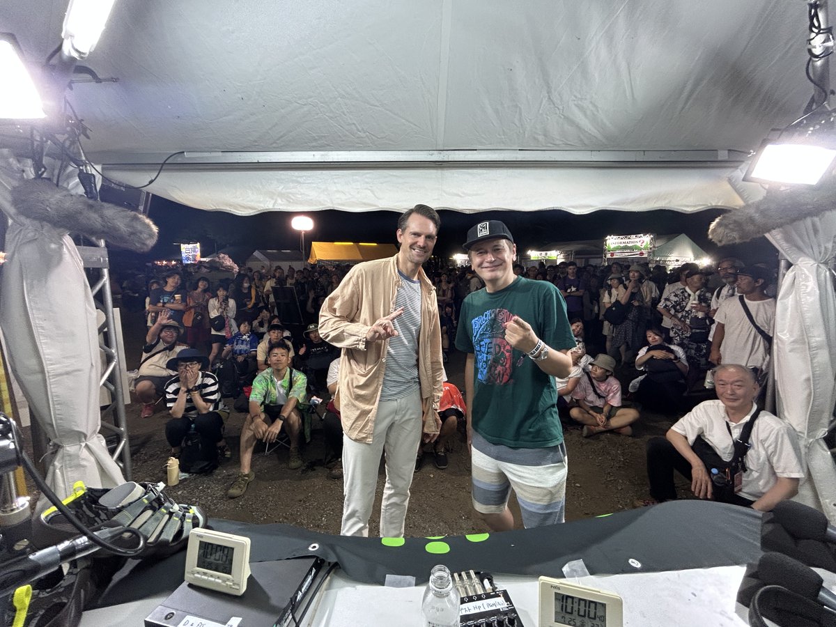 radioradio_897's tweet image. //
『FUJI ROCK FESTIVAL’25 Special Live from Naeba』
📻#radioradio Tychoさん
\\
ライブ終わりに駆けつけてくれました🔥
@ISO50 #Tycho #ティコ
#interfm #FRF897 #フジロック #fujirock
#radiko
radiko.jp/share/?t=20250…