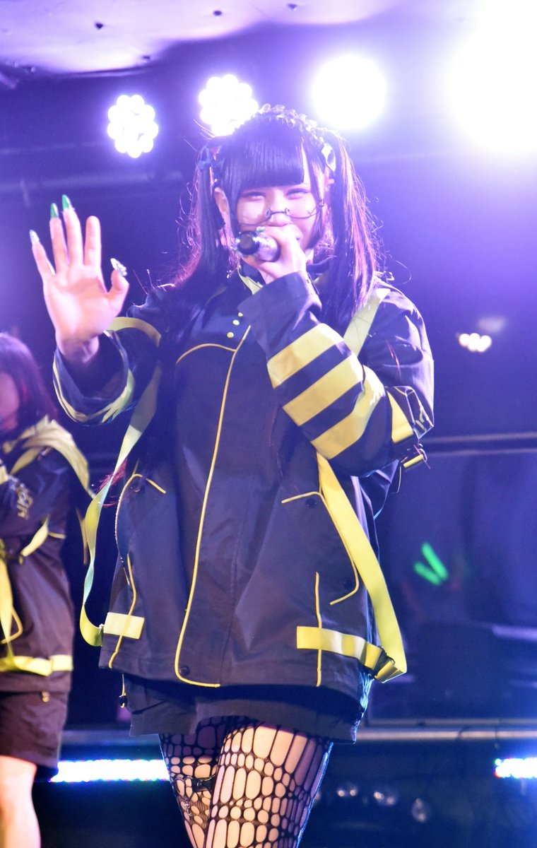 aZv0LomomoS's tweet photo. 2025.7.20 GEM JAM FES! @ NUMBER GATE
sync-sensの猫ちゃん😄
#猫
#syncsens
#NUMBERGATE https://t.co/zkaWpMae1V