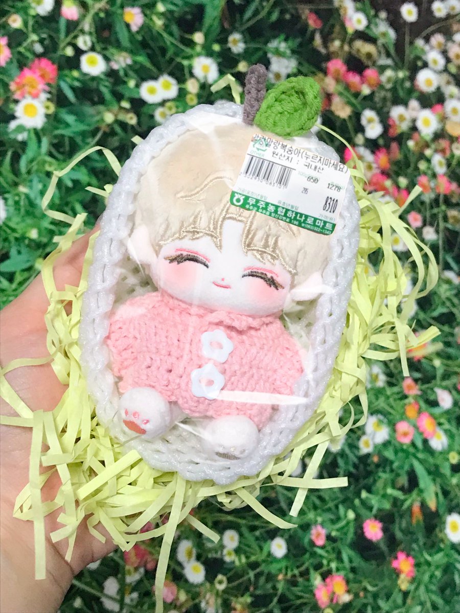 ilikemelikethis's tweet image. 요즘 복숭아가 철이래요 ~ 

🍑 #데굴데굴_버터네_실뭉치