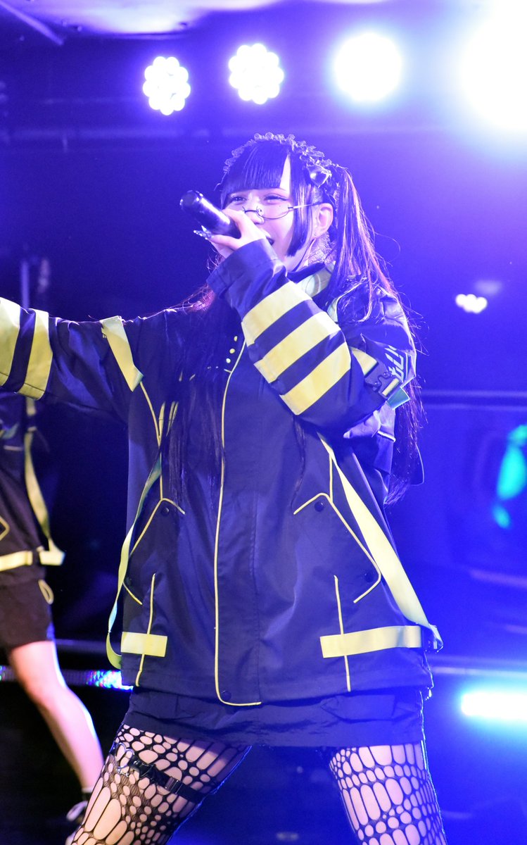 aZv0LomomoS's tweet photo. 2025.7.20 GEM JAM FES! @ NUMBER GATE
sync-sensの猫ちゃん😄
#猫
#syncsens
#NUMBERGATE https://t.co/zkaWpMae1V