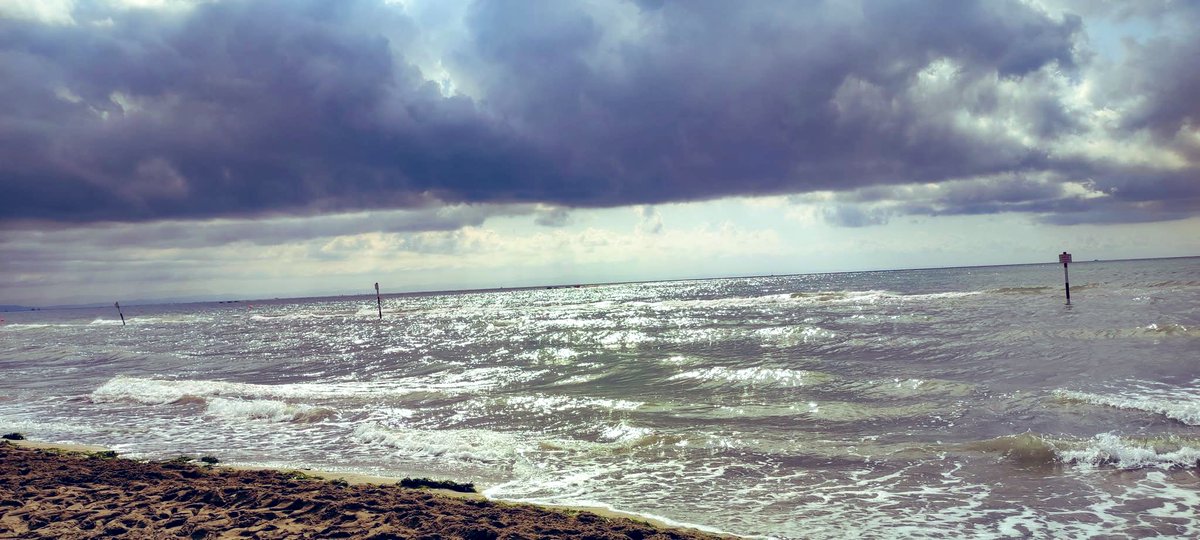 MissViolaLy's tweet photo. Anche così è il mio mare ❤️ https://t.co/rfQPPStNjK