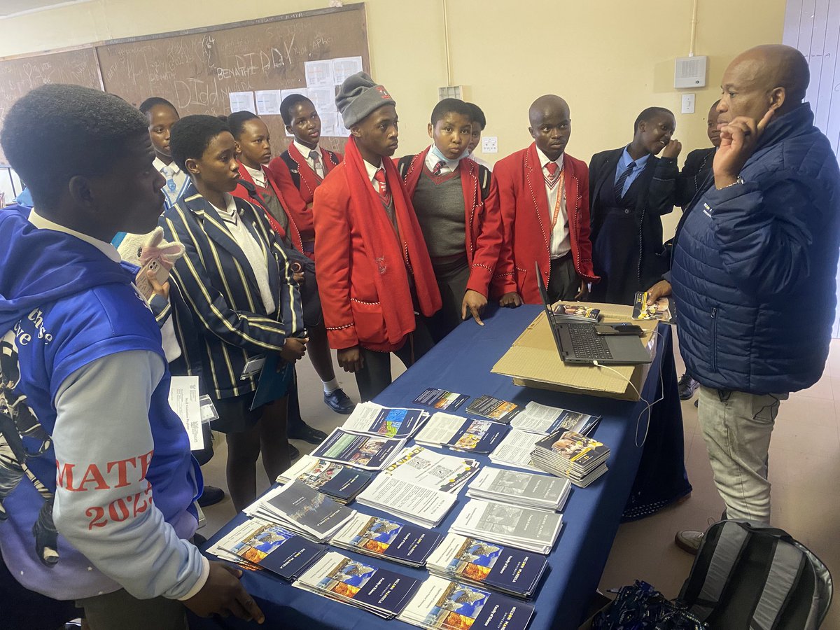Day 1 at #CareerExpo2025 

The Faculty of Science connected with eager learners in Mthatha, showcasing STEM careers and opportunities.

See how it all went! 
#FacultyOfScience #STEM #YouthEmpowerment #Mthatha