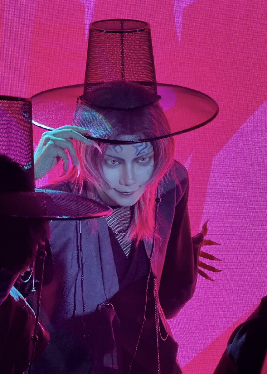 앞으로 나오기 직전 로맨스 파트😈
사진은 데이님S2 #KDH