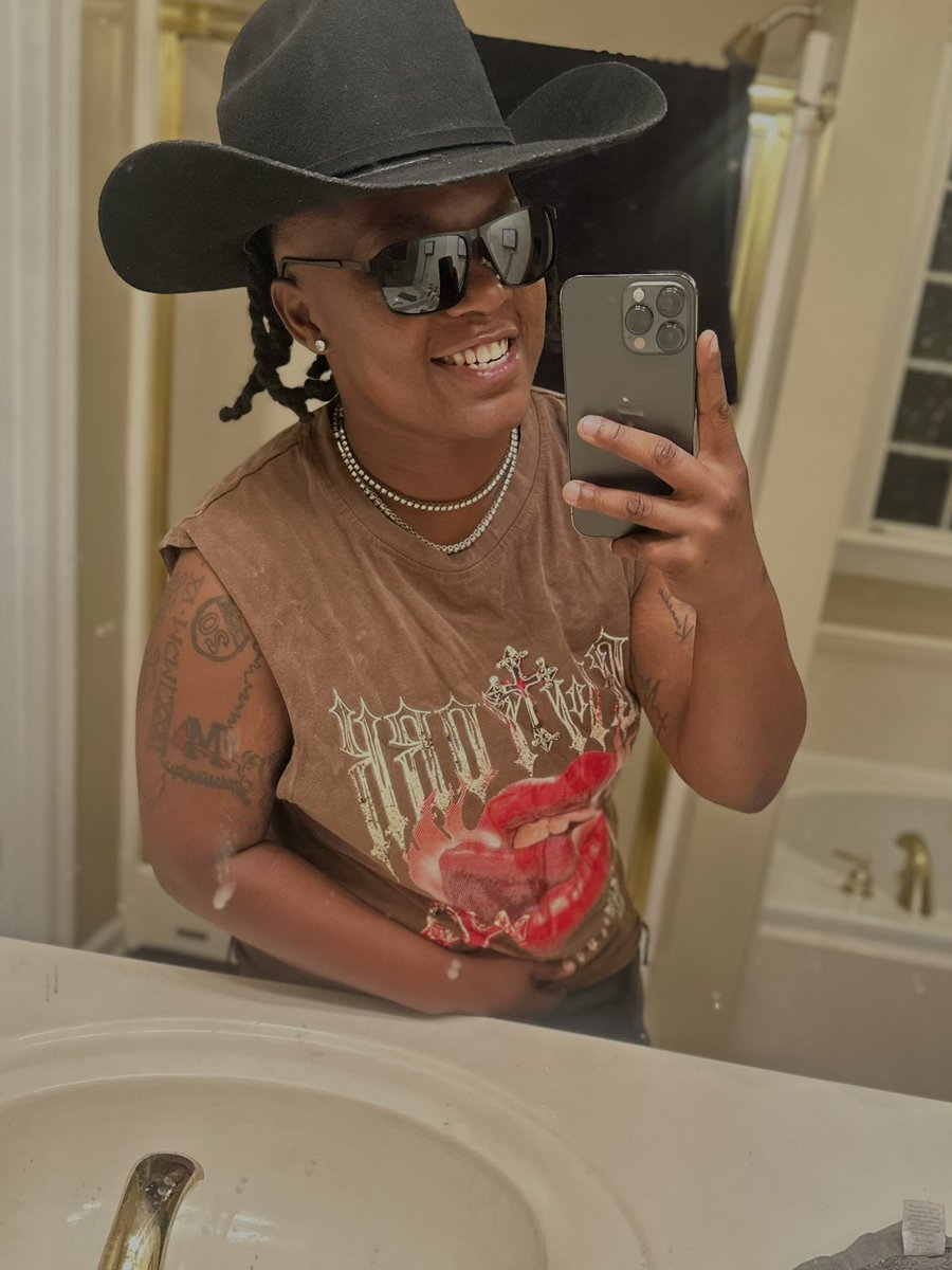 Jamiyah_marshae's tweet photo. Gotta talk to me QUICK NOT SLICK 🤠❤️ https://t.co/mUQEGW1sHK