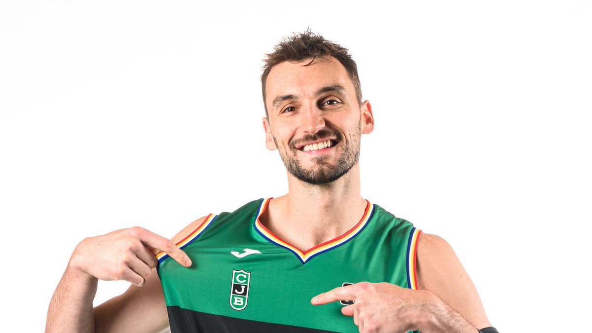 jordivs24's tweet image. El Joventut tiene como prioridad la continuidad del ala-pívot Sam Dekker. El club trata de desencallar una operación que no depende al 100% de ellos, ya que el jugador tiene contrato en Londres, equipo que no cuenta con él y ya tiene múltiples jugadores firmados en su posición.