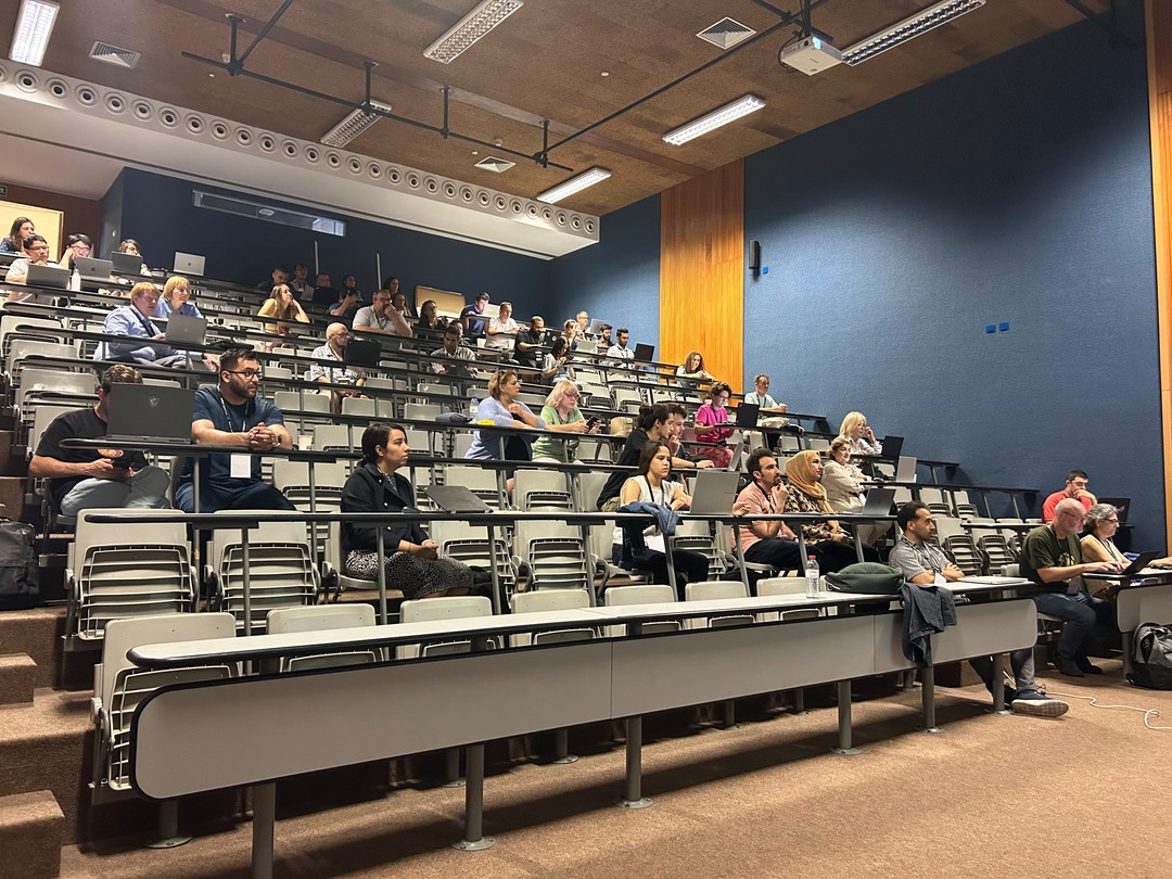 The 2nd General Meeting of the European Materials Informatics Network (EuMINe) took place at the UA from 16 to 18 July 2025, hosted by CICECO. Highlights included keynote talks, tutorials, working group sessions, generating several concrete ideas for future joint activities.