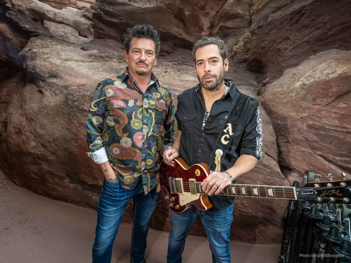 VIDEO PREMIERE: Listen to the title track "Help Yourself" from Blood Brothers' upcoming album.
bluesrockreview.com/2025/07/premie…
📷 Will Byington