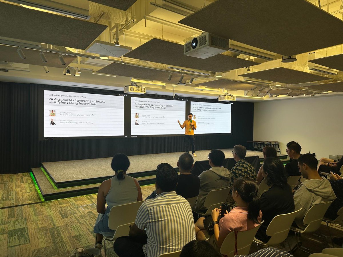 we just hosted the BIGGEST in-person <a href="/cursor_ai/">Cursor</a> meetup ever 🎉! 500+ builders showed up to a packed room in singapore!

the room was packed and the energy was INSANE 🔥

thanks to tools like cursor, it no longer matters if you've been coding for 30 years or 30 days - the only
