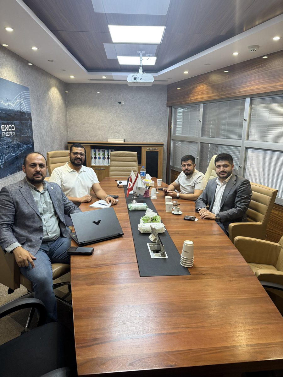 Global Enco Enerji ile şirket devirleri, enerji mevzuatı ve sektörel hukuki gelişmeleri değerlendirdik. Olası sorunlara karşı çözüm yolları üzerine fikir alışverişinde bulunduk. Keyifli ve verimli bir toplantı oldu.